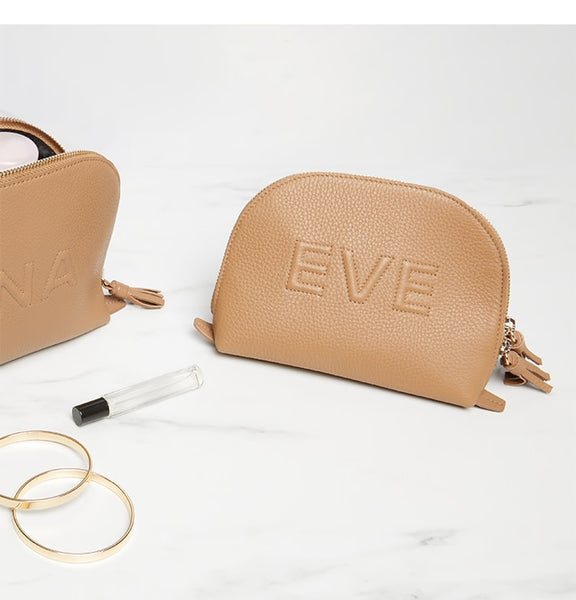 Medium Clamshell Makeup Bag | Full grain leather, compact beauty